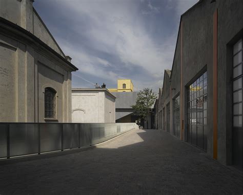 fondazione prada 2017 venezia|prada foundation oma.